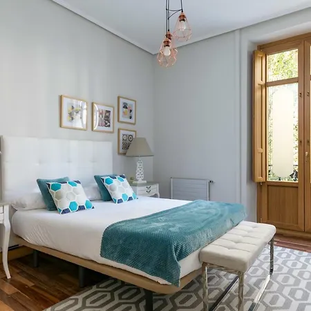 Gran Via 3 By Forever شقة