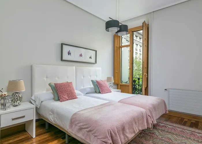 Gran Via 3 By Forever *